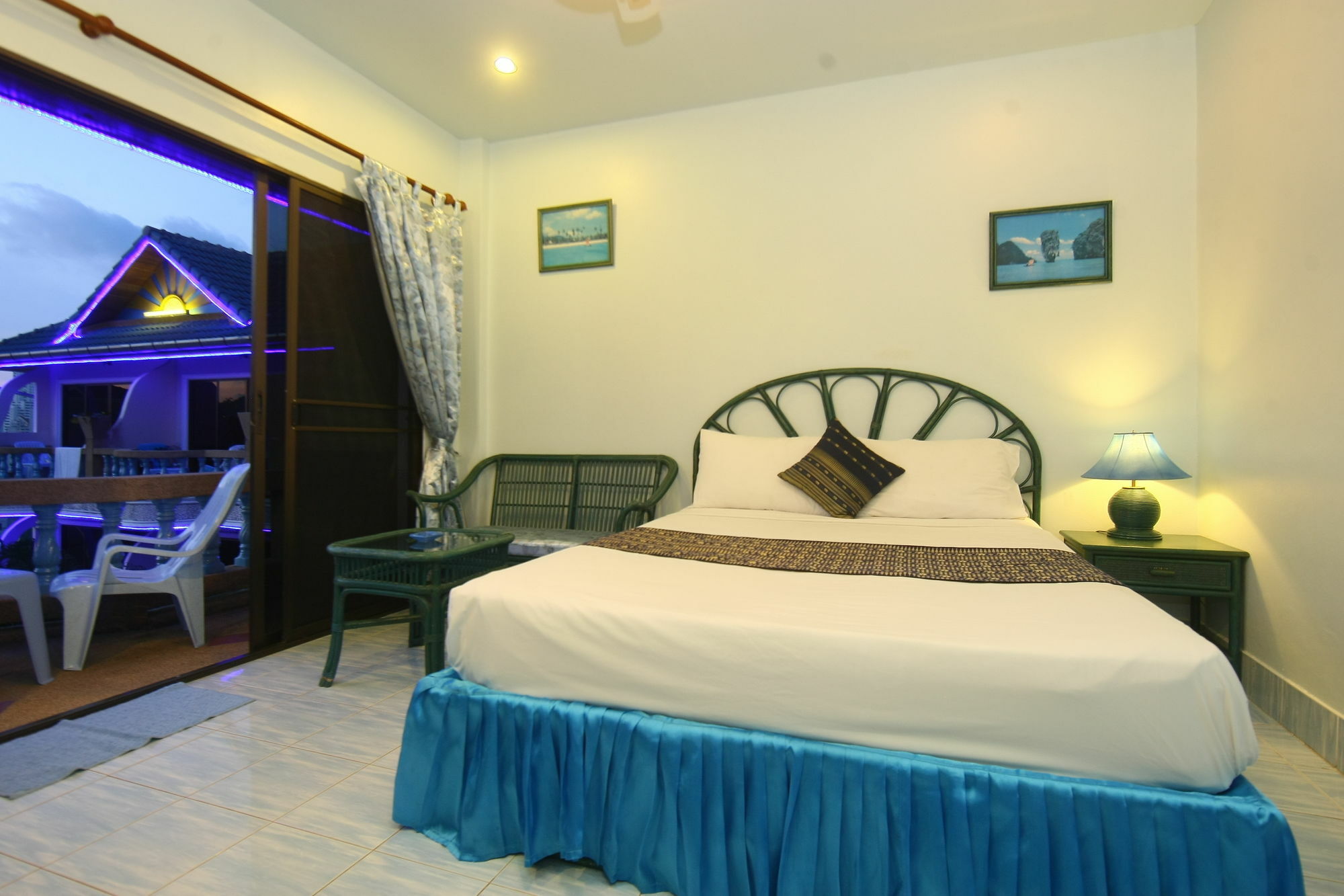 Patong Sunbeach Mansion Exterior photo